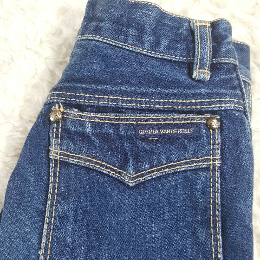 Gloria Vanderbilt denim jeans